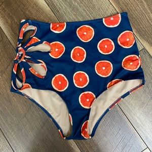 Kortni Jeane Grapefruit flower cutout small